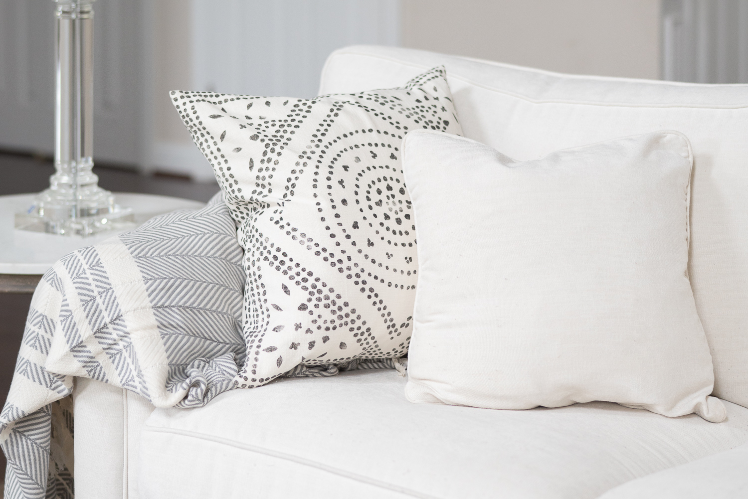 Petite Fashion Blog Serena And Lily Pillows Serena And Lily